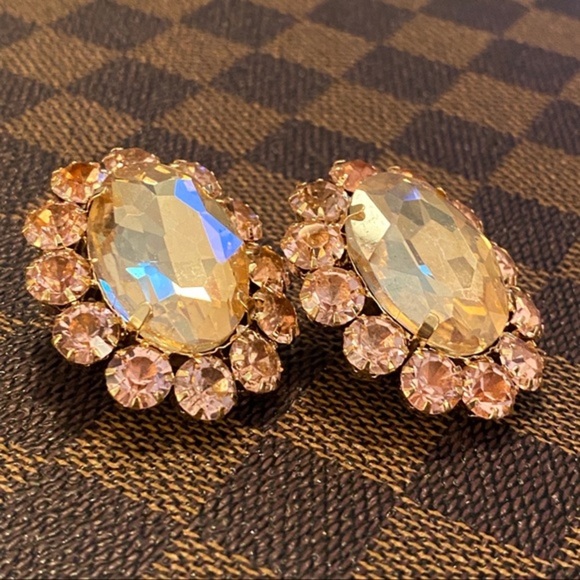 NWT Large Pink Jewels Stud Statement Earrings - Picture 8 of 13